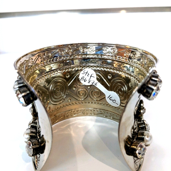 Large Ornate Jeweled Cuff Bracelet - Picture 3 of 4